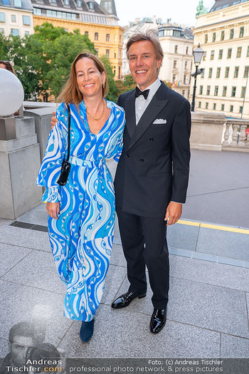 Fundraising Dinner - Albertina, Wien - Di 09.09.2025 - Birgit LAUDA mit Ehemann Markus SIEBERER74