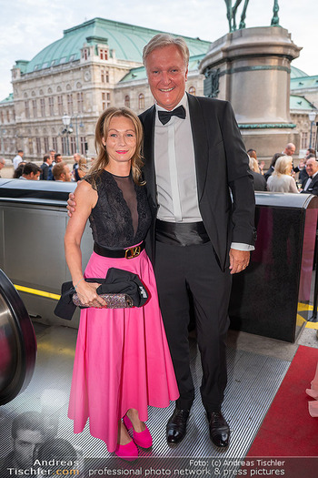Fundraising Dinner - Albertina, Wien - Di 09.09.2025 - Klaus Albrecht SCHRÖDER mit Ehefrau Nina101