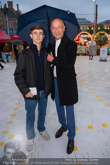 Premiere ´Cagliostro´ - Zirkuszelt am Heumarkt, Wien - Mi 10.09.2025 - Anton Toni FABER mit Neffen Christoph26