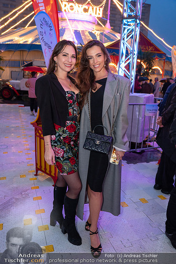Premiere ´Cagliostro´ - Zirkuszelt am Heumarkt, Wien - Mi 10.09.2025 - Lili Lilli PAUL mit Schwester Vivian81