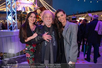 Premiere ´Cagliostro´ - Zirkuszelt am Heumarkt, Wien - Mi 10.09.2025 - Bernhard PAUL mit Töchter Lili Lilli und Vivian97