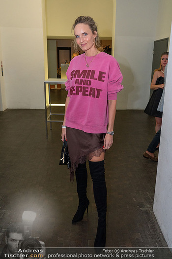 Vienna Fashion Week Opening - MQ Halle E, Wien - Mo 15.09.2025 - Patricia KAISER14