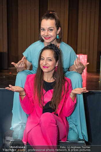 20 Jahre Kernölamazonen - CasaNova, Wien - Di 16.09.2025 - Caroline ATHANASIADIS, Gudrun NIKODEM-EICHENHARDT18