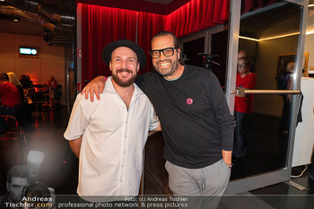 20 Jahre Kernölamazonen - CasaNova, Wien - Di 16.09.2025 - Patrick EMMERS, Gerald FLEISCHHACKER61