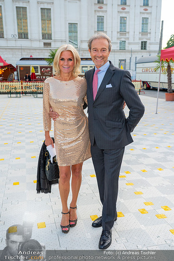 Musiktheaterpreis - Roncalli Zirkuszelt am Heumarkt, Wien - Mi 17.09.2025 - Kathrin ZIERHUT-KUNZ mit Ehemann5
