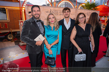 Musiktheaterpreis - Roncalli Zirkuszelt am Heumarkt, Wien - Mi 17.09.2025 - Clemens UNTERREINER, Matteo RASIC mit Mutter Sandra, Lidia BAICH77