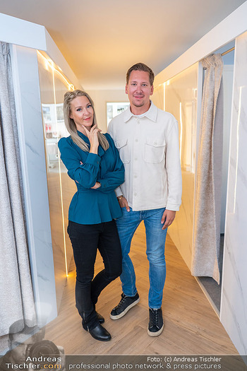Simone Lugner Job Welcome Party - Körperglanz & Shape-Line, Wien - Do 18.09.2025 - Simone LUGNER, Clemens TRISCHLER27