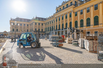 Fototermin vor Reitturnier - Schloss Schönbrunn, Wien - Fr 19.09.2025 - Aufbauarbeiten vor Pferdeturnier, Tribünen, Reitplatz20