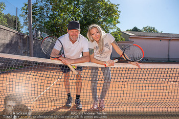 Lugner - Koubek spielen Tennis - Privattennisplatz, Wien - Sa 20.09.2025 - Stefan KOUBEK, Simone LUGNER11
