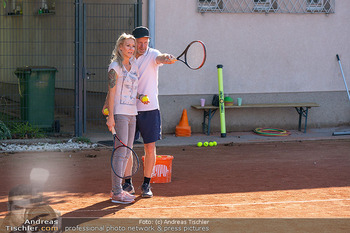 Lugner - Koubek spielen Tennis - Privattennisplatz, Wien - Sa 20.09.2025 - Stefan KOUBEK, Simone LUGNER71