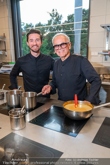 Falstaff Charity Dinner mit Wolfgang Puck - Steirereck im Stadtpark, Wien - Mo 22.09.2025 - Wolfgang PUCK mit Sohn Byron11