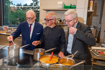 Falstaff Charity Dinner mit Wolfgang Puck - Steirereck im Stadtpark, Wien - Mo 22.09.2025 - Michael HÖLLERER, Wolfgang ROSAM, Wolfgang AMADEUS27
