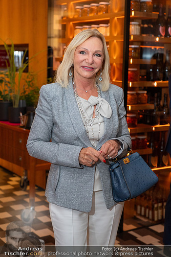Falstaff Charity Dinner mit Wolfgang Puck - Steirereck im Stadtpark, Wien - Mo 22.09.2025 - Ingrid FLICK (Portrait)46