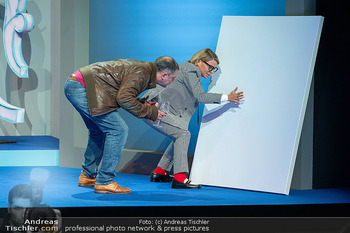 Fotoprobe ´Kunst´ - Stadttheater Berndorf - Di 23.09.2025 - 38