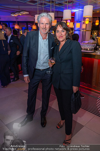 50-Jahresfeier - Hilton Vienna Hotel, Wien - Mi 24.09.2025 - Eva PÖLZL mit Freund Alfred23