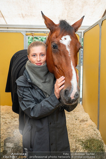 Longines global champions tour Opening - Schloss Schönbrunn, Wien - Fr 26.09.2025 - Luna SCHWEIGER mit ihrem Pferd COWI124