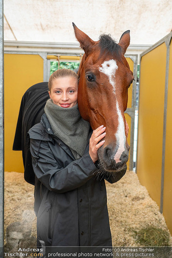 Longines global champions tour Opening - Schloss Schönbrunn, Wien - Fr 26.09.2025 - Luna SCHWEIGER mit ihrem Pferd COWI125