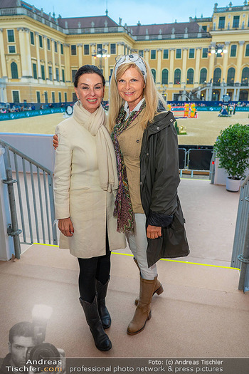 Longines global champions tour Opening - Schloss Schönbrunn, Wien - Fr 26.09.2025 - Sonja KLIMA, Karin SCHMIDT172