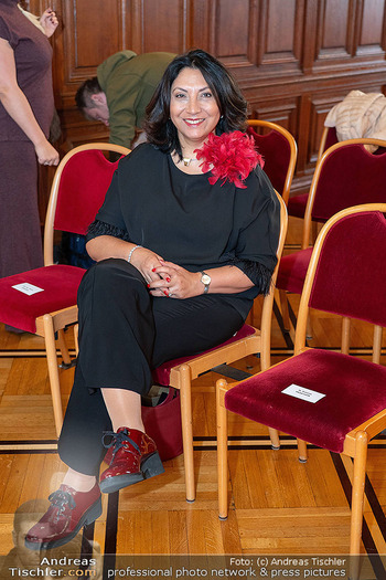 Silbernes Ehrenzeichen für Atil Kutoglu - Rathaus, Wien - Mo 29.09.2025 - Selma YILDIRIM19