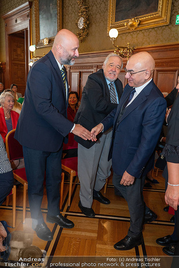 Silbernes Ehrenzeichen für Atil Kutoglu - Rathaus, Wien - Mo 29.09.2025 - 75