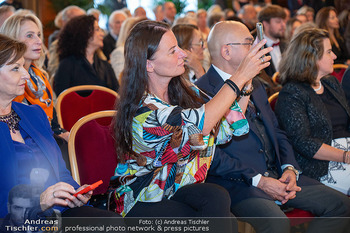 Silbernes Ehrenzeichen für Atil Kutoglu - Rathaus, Wien - Mo 29.09.2025 - Katharina Kathi NEHAMMER89