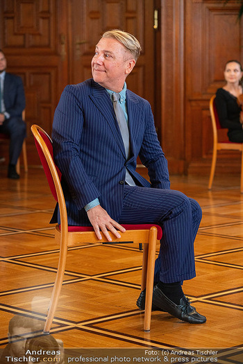 Silbernes Ehrenzeichen für Atil Kutoglu - Rathaus, Wien - Mo 29.09.2025 - Atil KUTOGLU94
