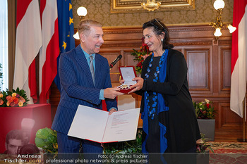 Silbernes Ehrenzeichen für Atil Kutoglu - Rathaus, Wien - Mo 29.09.2025 - Atil KUTOGLU, Veronica KAUP-HASLER102