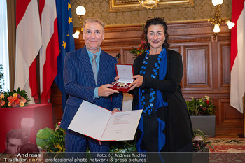 Silbernes Ehrenzeichen für Atil Kutoglu - Rathaus, Wien - Mo 29.09.2025 - 103