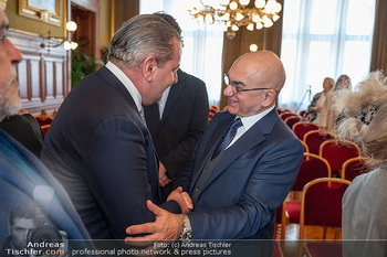 Silbernes Ehrenzeichen für Atil Kutoglu - Rathaus, Wien - Mo 29.09.2025 - Leo LUGNER, Ozan CEYHUN (Türkischer Botschafter)126