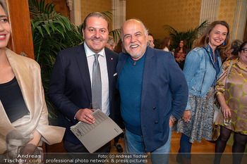 Silbernes Ehrenzeichen für Atil Kutoglu - Rathaus, Wien - Mo 29.09.2025 - 139