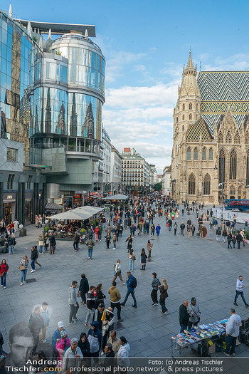 Goldenes Ehrenzeichen für Donka Angatscheva - Bucherer, Wien - Di 30.09.2025 - Ausblick auf den Stephansplatz mit Haas-Haus und Stephansdom3