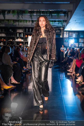 Atil Kutoglu Fashionshow - Le Meridien, Wien - Mi 01.10.2025 - 55