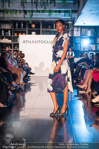 Atil Kutoglu Fashionshow - Le Meridien, Wien - Mi 01.10.2025 - 68