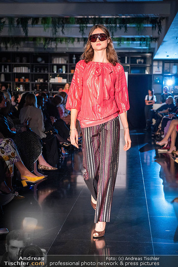 Atil Kutoglu Fashionshow - Le Meridien, Wien - Mi 01.10.2025 - 72