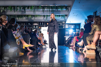 Atil Kutoglu Fashionshow - Le Meridien, Wien - Mi 01.10.2025 - Modenschau, Laufsteg, Models, Model120