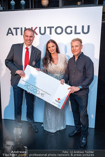 Atil Kutoglu Fashionshow - Le Meridien, Wien - Mi 01.10.2025 - 138