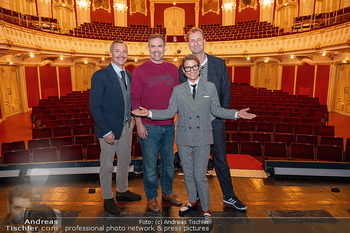 Premiere ´Kunst´ - Stadttheater Berndorf - Do 02.10.2025 - Christoph VON FRIEDL, Kristina SPRENGER, Manuel WITTING, Alex JA2