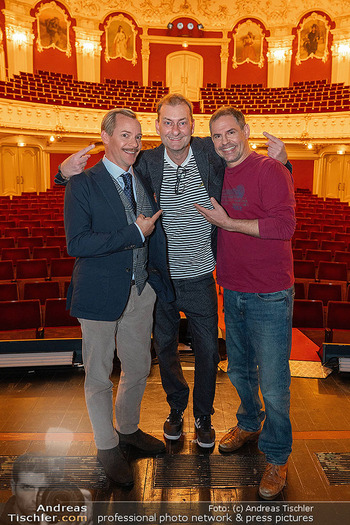 Premiere ´Kunst´ - Stadttheater Berndorf - Do 02.10.2025 - Christoph VON FRIEDL, Manuel WITTING, Alexander JAGSCH7