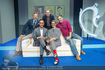 Premiere ´Kunst´ - Stadttheater Berndorf - Do 02.10.2025 - C VON FRIEDL, K SPRENGER, M WITTING, A JAGSCH, J SCHRÖNKHAMMER17