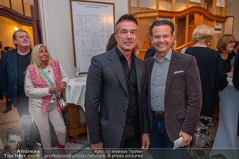 Premiere ´Kunst´ - Stadttheater Berndorf - Do 02.10.2025 - 44