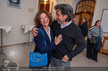 Premiere ´Kunst´ - Stadttheater Berndorf - Do 02.10.2025 - Stefano BERNARDIN, Julia CENCIG61