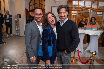 Premiere ´Kunst´ - Stadttheater Berndorf - Do 02.10.2025 - Stefano BERNARDIN, Julia CENCIG, Jürgen SCHRÖNKHAMMER63
