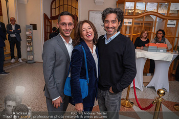 Premiere ´Kunst´ - Stadttheater Berndorf - Do 02.10.2025 - Stefano BERNARDIN, Julia CENCIG, Jürgen SCHRÖNKHAMMER64