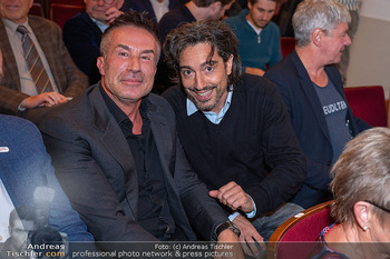 Premiere ´Kunst´ - Stadttheater Berndorf - Do 02.10.2025 - Goran DAVID, Stefano BERNARDIN70