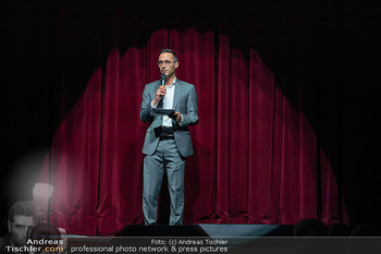 Premiere ´Kunst´ - Stadttheater Berndorf - Do 02.10.2025 - Jürgen SCHRÖNKHAMMER76