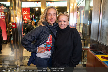 Kinopremiere ´Girls and Gods´ - Gartenbaukino Wien - Mo 06.10.2025 - Lilian KLEBOW, Michou FRIESZ2