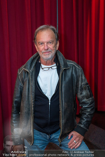 Kabarettpremiere ´Der Lack ist ab´ - CasaNova, Wien - Di 07.10.2025 - Roman FRANKL (Portrait)17