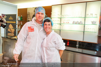 Pro Juventute Promi-backen - DerMann Brotway, Wien - Mi 08.10.2025 - Roman SCHINDLER, Adriana ZARTL13
