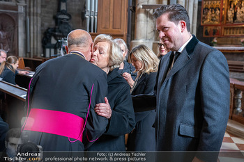 Trauerzeremonie Harald Serafin - Stephansdom, Wien - Mi 08.10.2025 - Anton Toni FABER, Ingeborg und Daniel SERAFIN48