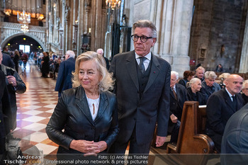 Trauerzeremonie Harald Serafin - Stephansdom, Wien - Mi 08.10.2025 - Thomas HAMPSON, Andrea HERBERTSTEIN55